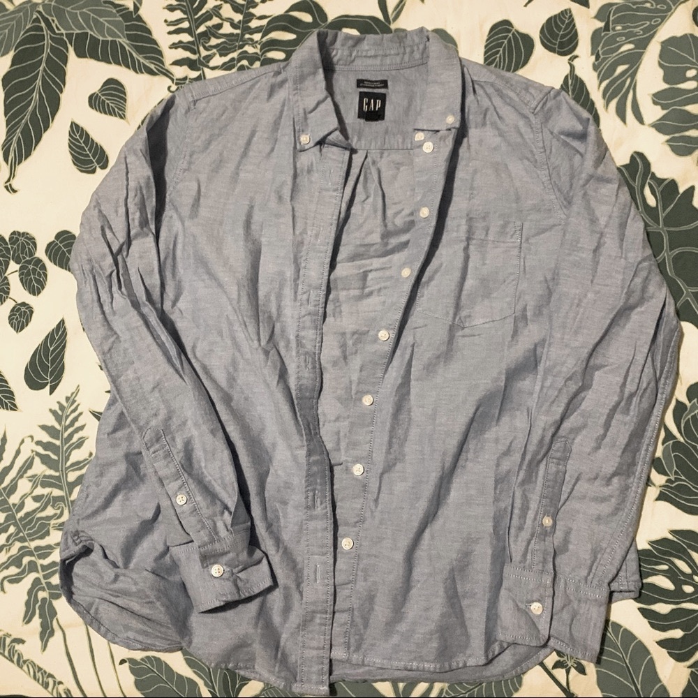 Gap Fitted Boyfriend Shirt